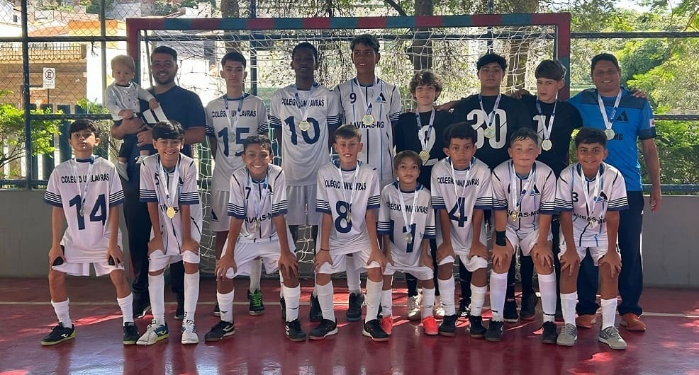 colegio-unilavras-e-campeao-do-futsal-nos-jogos-escolares