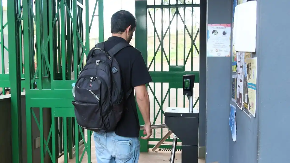 A iniciativa integra o projeto piloto do programa Câmpus Inteligente, com foco em ampliar a segurança universitária