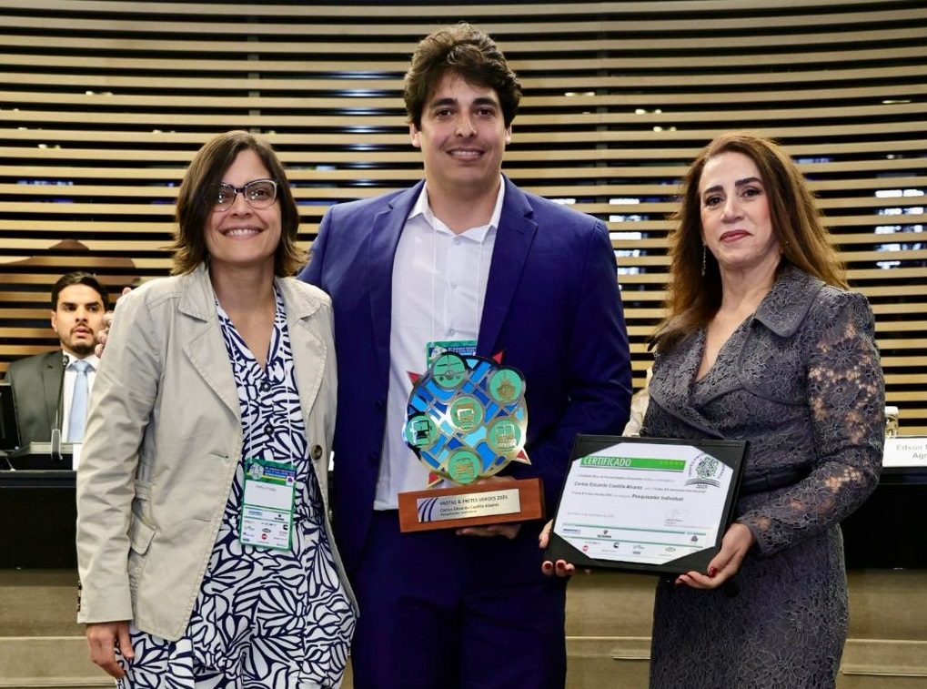 Professor da UFLA recebe Troféu Frotas & Fretes Verdes