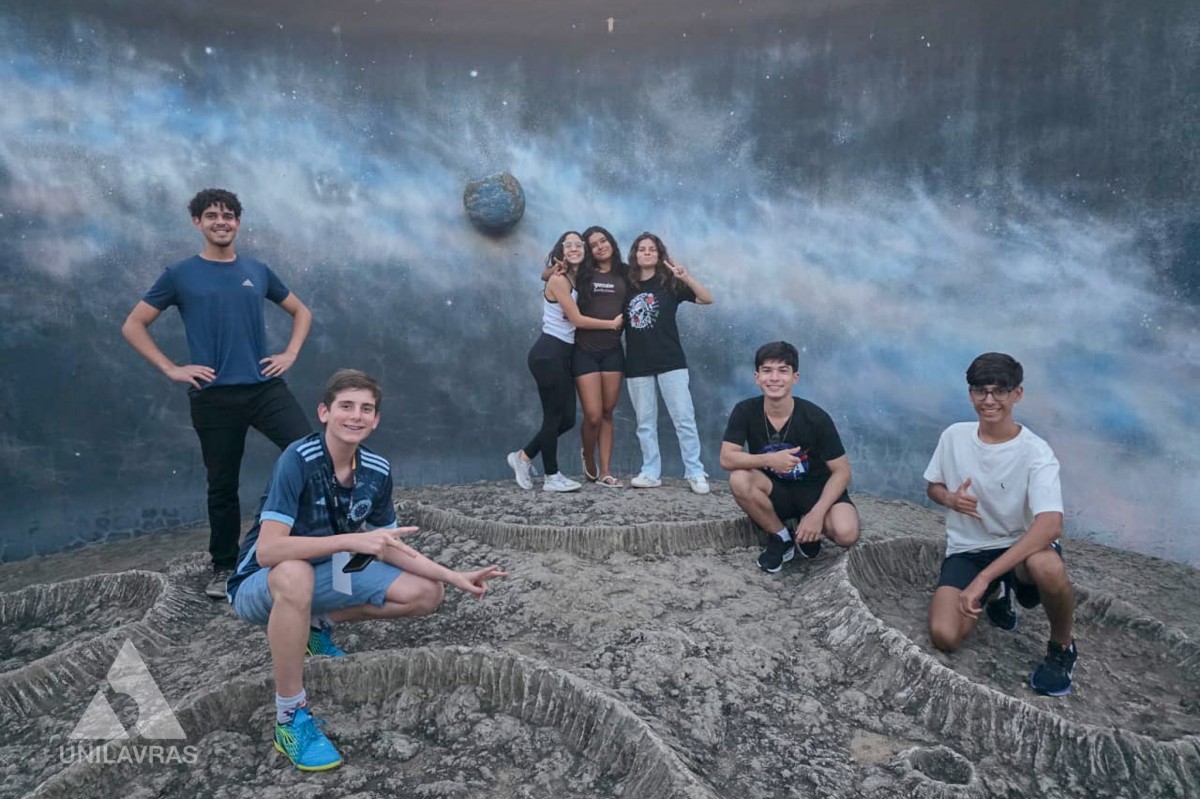 Alunos do Unilavras chegam à final de competição espacial equipe do Colégio Unilavras finalista do IJSEP