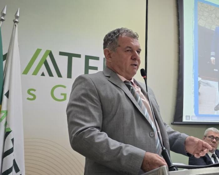 Cláudio Bortolini assume a presidência da Emater-MG Cláudio Bortolini assume a presidência da Emater-MG