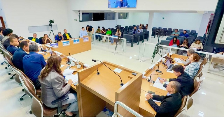 Câmara de Lavras aprova venda de sede da Prefeitura Câmara de Lavras aprova venda de sede da Prefeitura