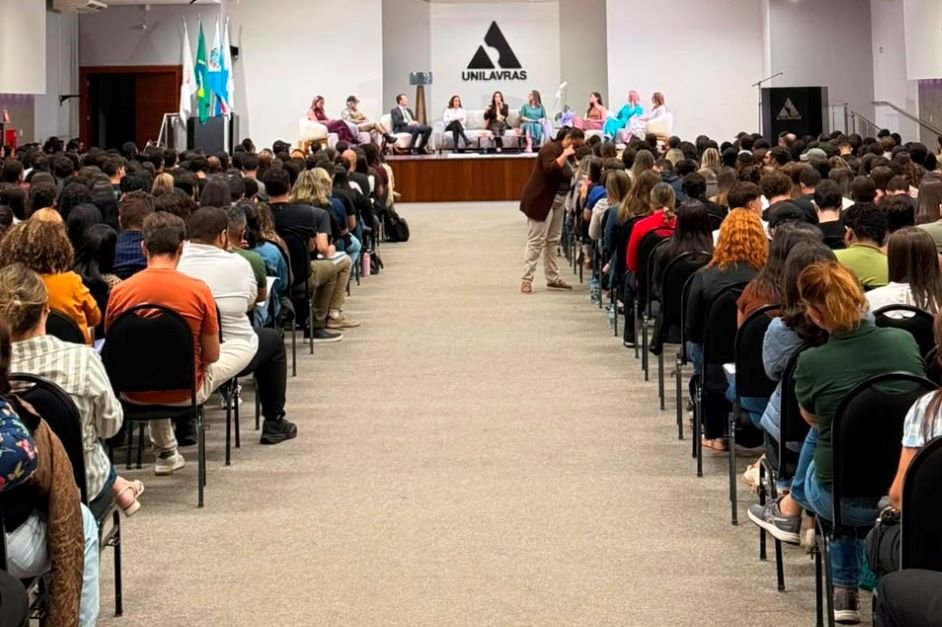 MPMG e Autoridades Debatem Violência Doméstica em Lavras